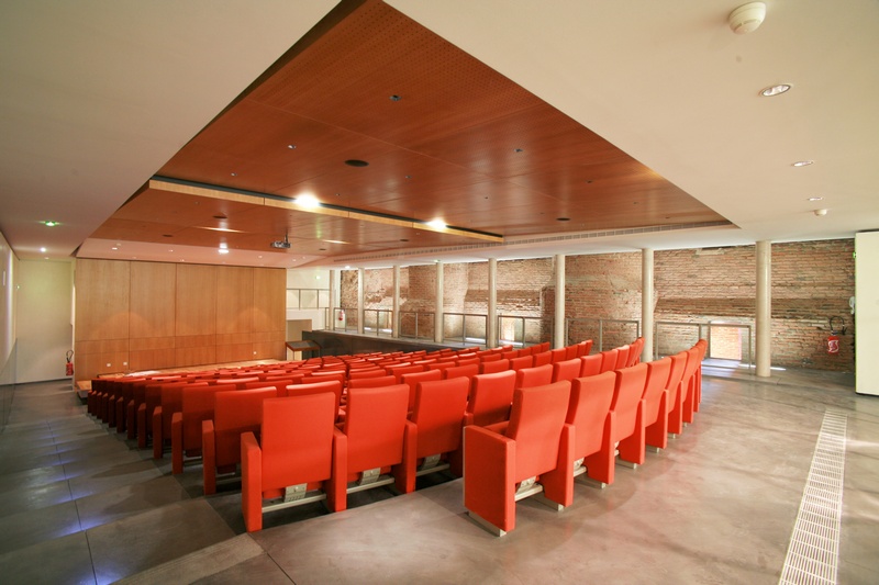 auditorium_ajpg.jpg